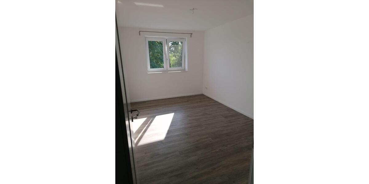 Etagenwohnung Bad Segeberg - 3 Zimmer, 76 m&sup2;, 805&euro; | Angebot:26566622