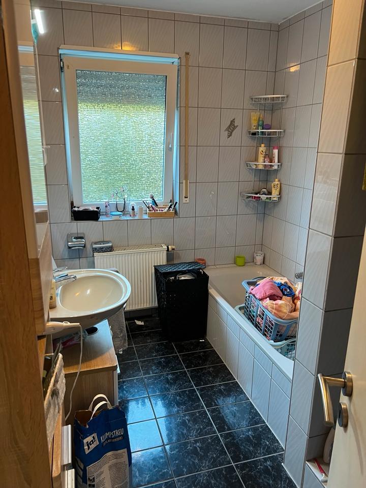 Schöne helle 3 Zimmer Wohnung zimmer