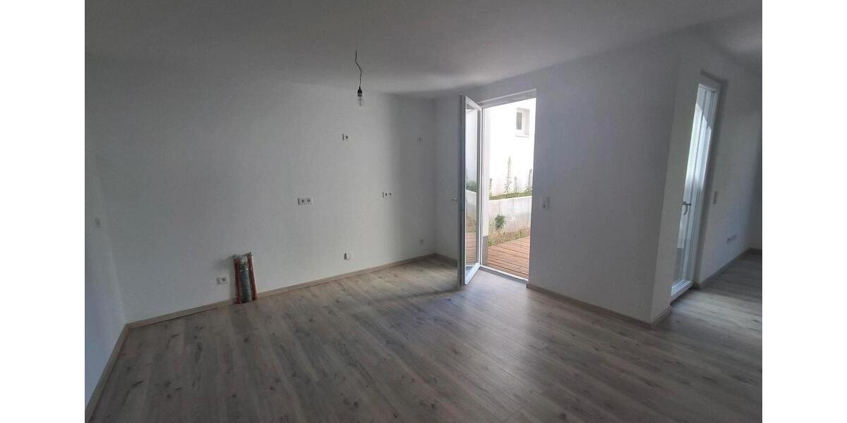 Terrassenwohnung Eisenberg (Pfalz) - 2 Zimmer, 75 m&sup2;, 1.250&euro; | Angebot:26030652