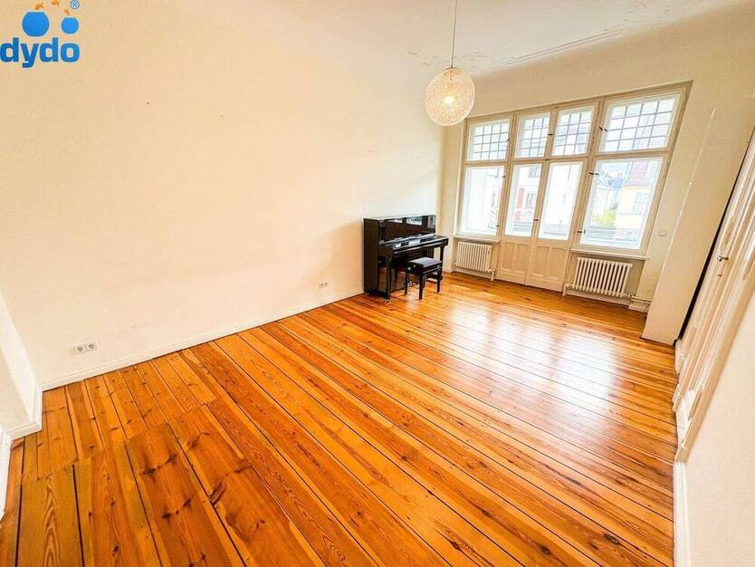 Diese charmante AltbauWohnung wartet auf Sie - jetzt bewerben und Chance nutzen + EBK und Balkon