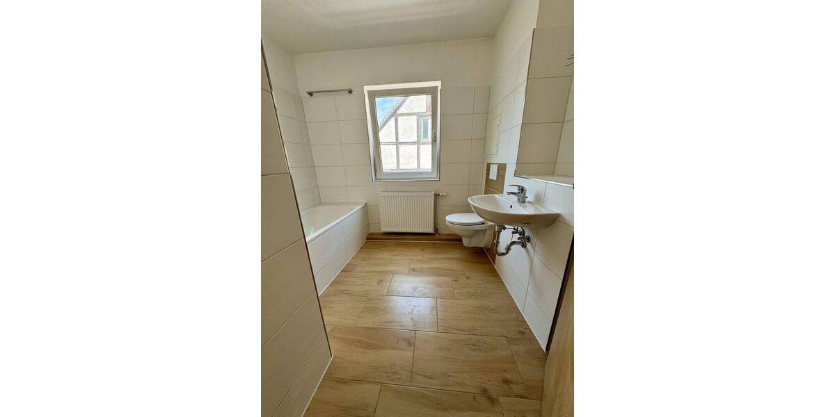 Etagenwohnung Schönebeck Altstadt - 3 Zimmer, 85 m&sup2;, 612&euro; | Angebot:26804249