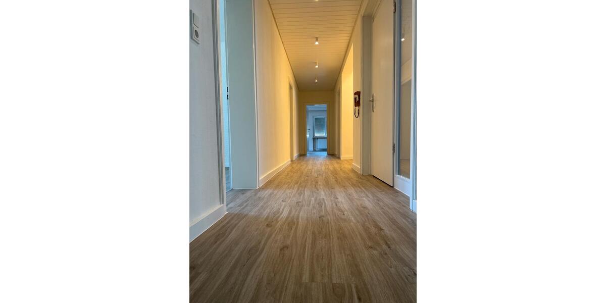 Etagenwohnung Zweibrücken - 4 Zimmer, 125 m&sup2;, 900&euro; | Angebot:25942858