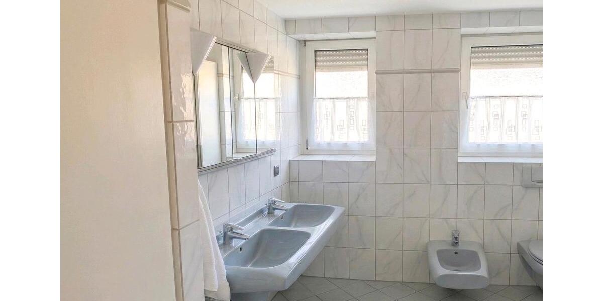 Etagenwohnung Koblenz Horchheim - 5 Zimmer, 130 m&sup2;, 1.150&euro; | Angebot:26029676