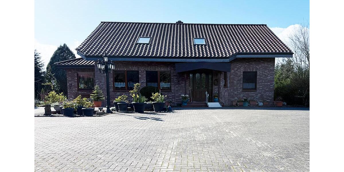 Dachgeschoßwohnung Issum - 5 Zimmer, 140 m&sup2;, 1.150&euro; | Angebot:26249906