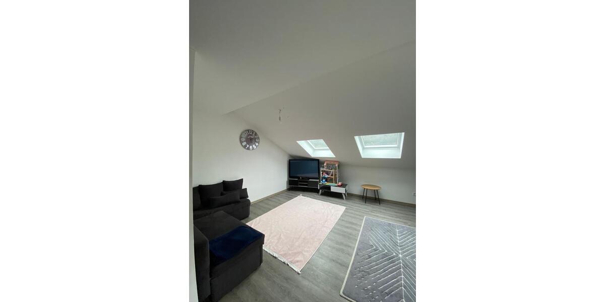 Dachgeschoßwohnung Wächtersbach - 2 Zimmer, 55 m&sup2;, 550&euro; | Angebot:26238012