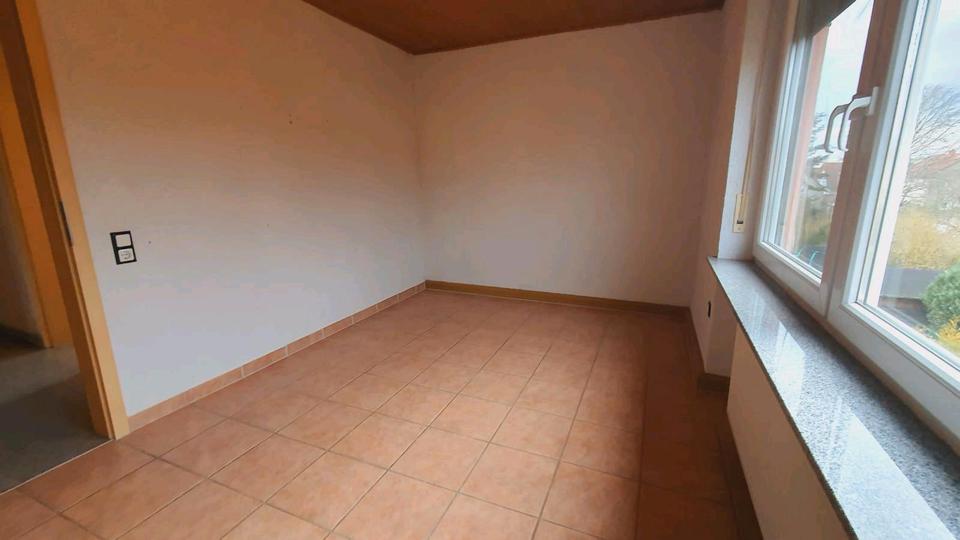 Etagenwohnung Ramstein-Miesenbach Miesenbach - 5 Zimmer, 190 m&sup2;, 1.350&euro; | Angebot:26597787