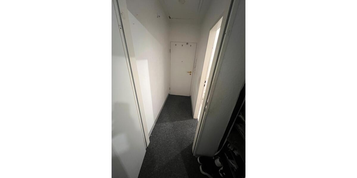 Dachgeschoßwohnung Pulheim - 1 Zimmer, 25 m&sup2;, 390&euro; | Angebot:24720355