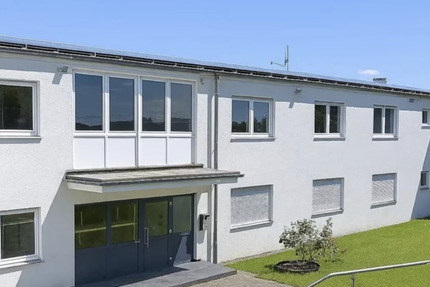 Büro 16,57qm, warm, inkl. Heizung, Strom und Internet, zentral gelegen am Autobahnkreuz A7 A66 zimmer