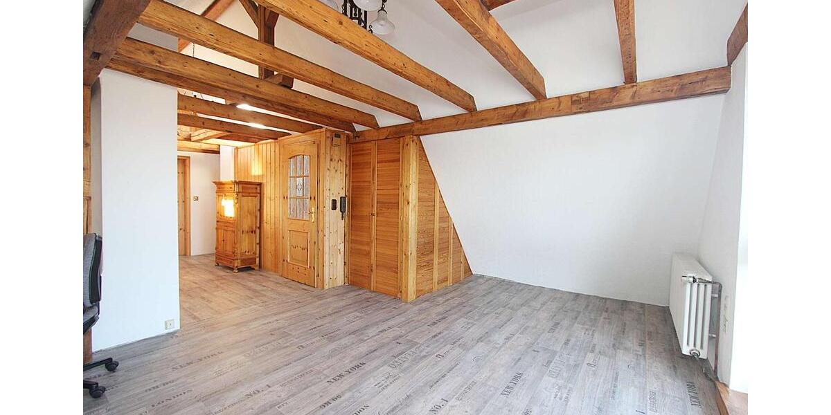 Etagenwohnung Kassel Bad Wilhelmshöhe - 3 Zimmer, 96 m&sup2;, 980&euro; | Angebot:25752444