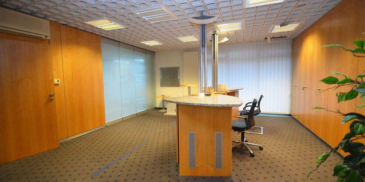 Gewerbeobjekt Wesseling - 2 Zimmer, 71 m&sup2;, 860&euro; | Angebot:25709874