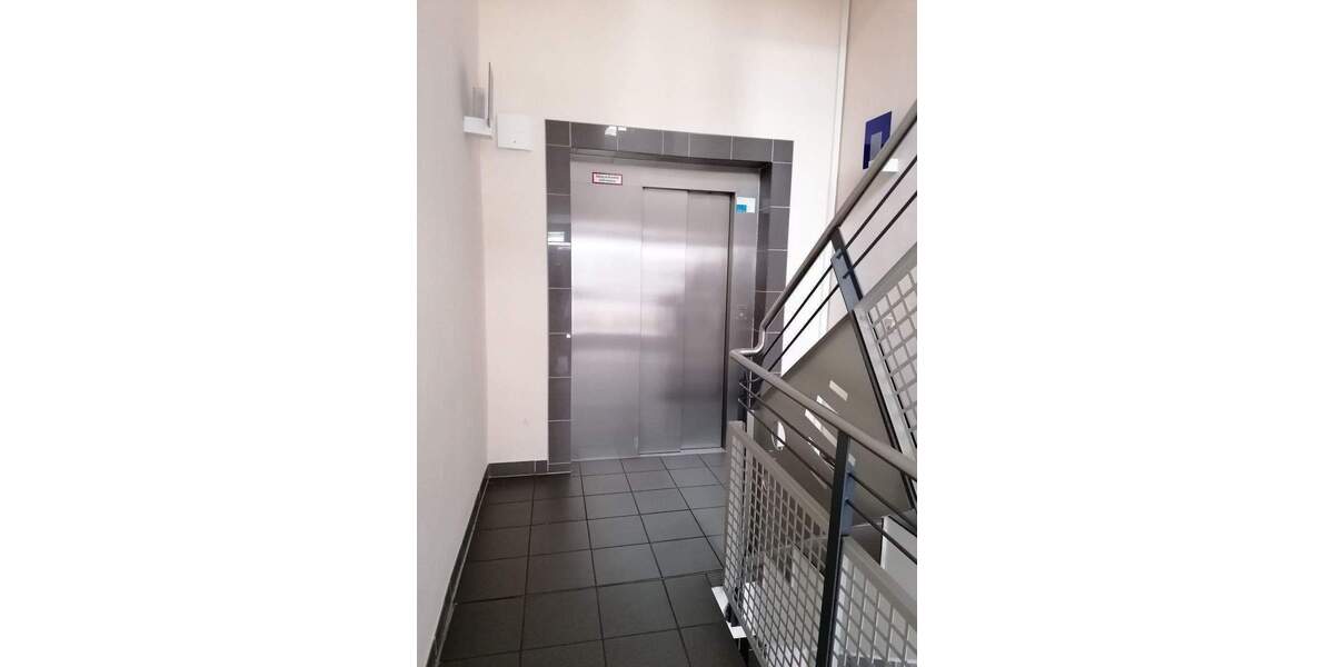 Etagenwohnung Magdeburg Sudenburg - 3 Zimmer, 66 m&sup2;, 585&euro; | Angebot:26740655