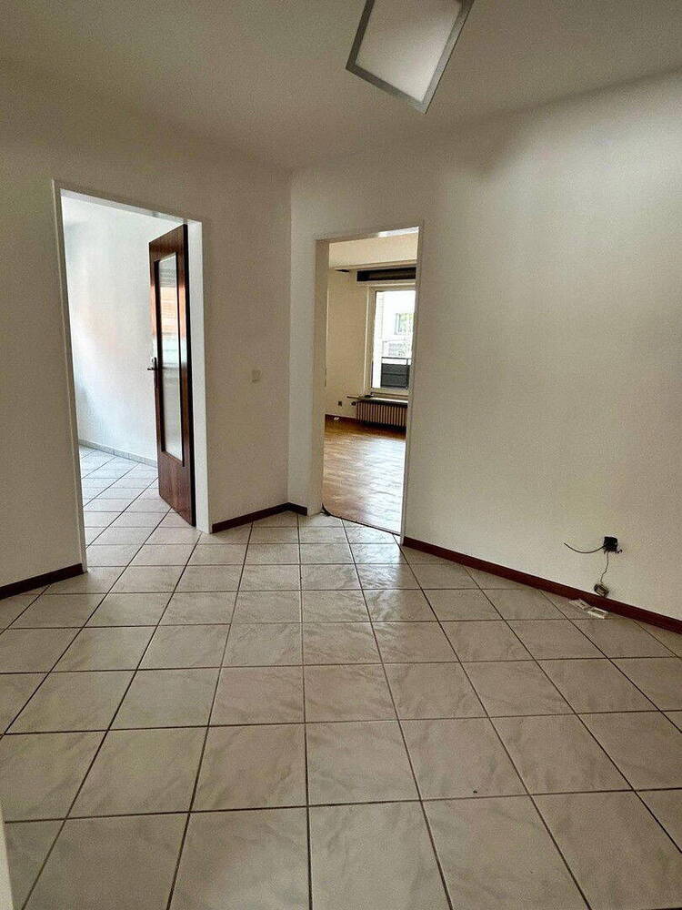 Renovierte 3-Zimmer Wohnung mit großem Balkon und Garage Zentrum Ratingen-Hösel