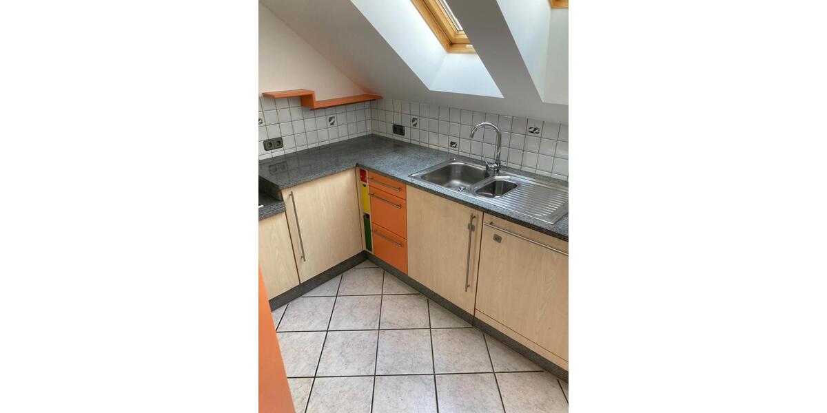 Dachgeschoßwohnung Bastheim - 4 Zimmer, 80 m&sup2;, 520&euro; | Angebot:26022262