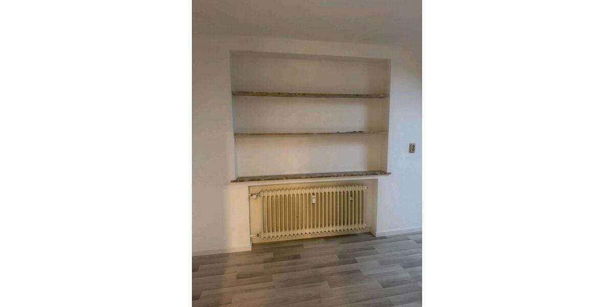 Etagenwohnung Peine Südstadt - 5 Zimmer, 100 m&sup2;, 1.250&euro; | Angebot:26268041