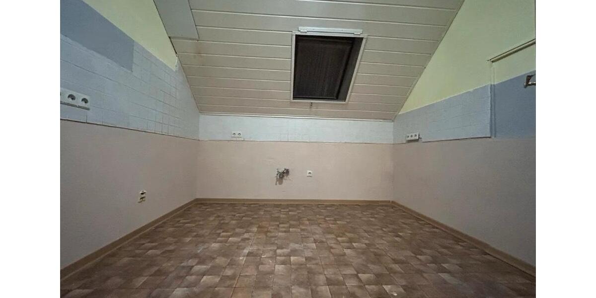 Dachgeschoßwohnung Bad Kreuznach Bad Münster am Stein-Ebernburg - 3 Zimmer, 90 m&sup2;, 750&euro; | Angebot:26019688