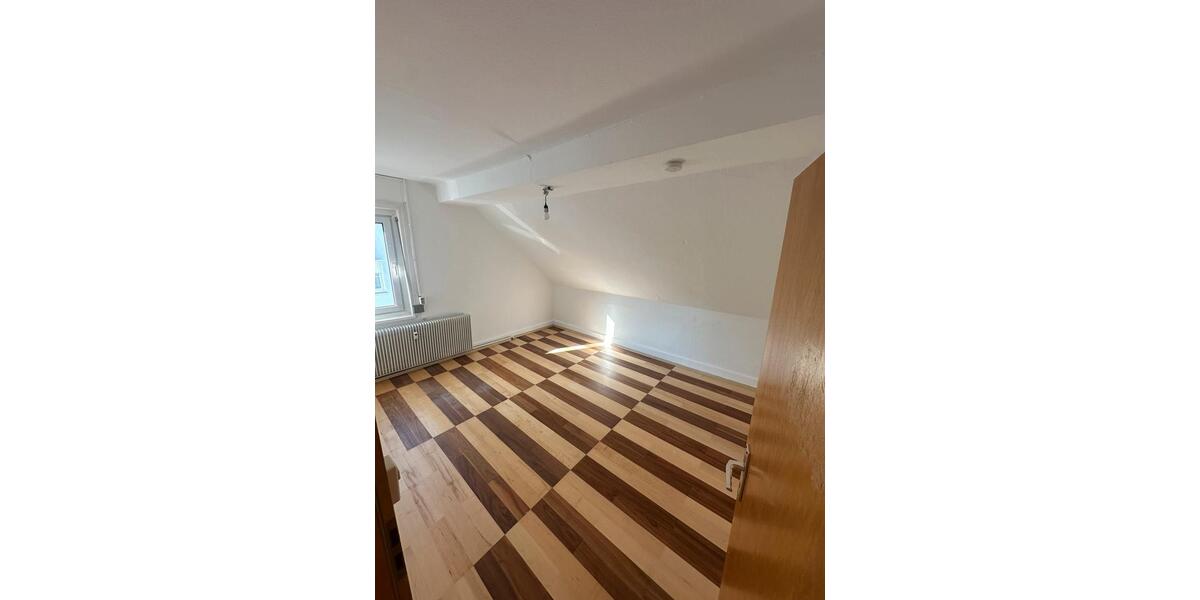 Etagenwohnung Albstadt Gemarkung Onstmettingen - 5 Zimmer, 119 m&sup2;, 850&euro; | Angebot:24612655