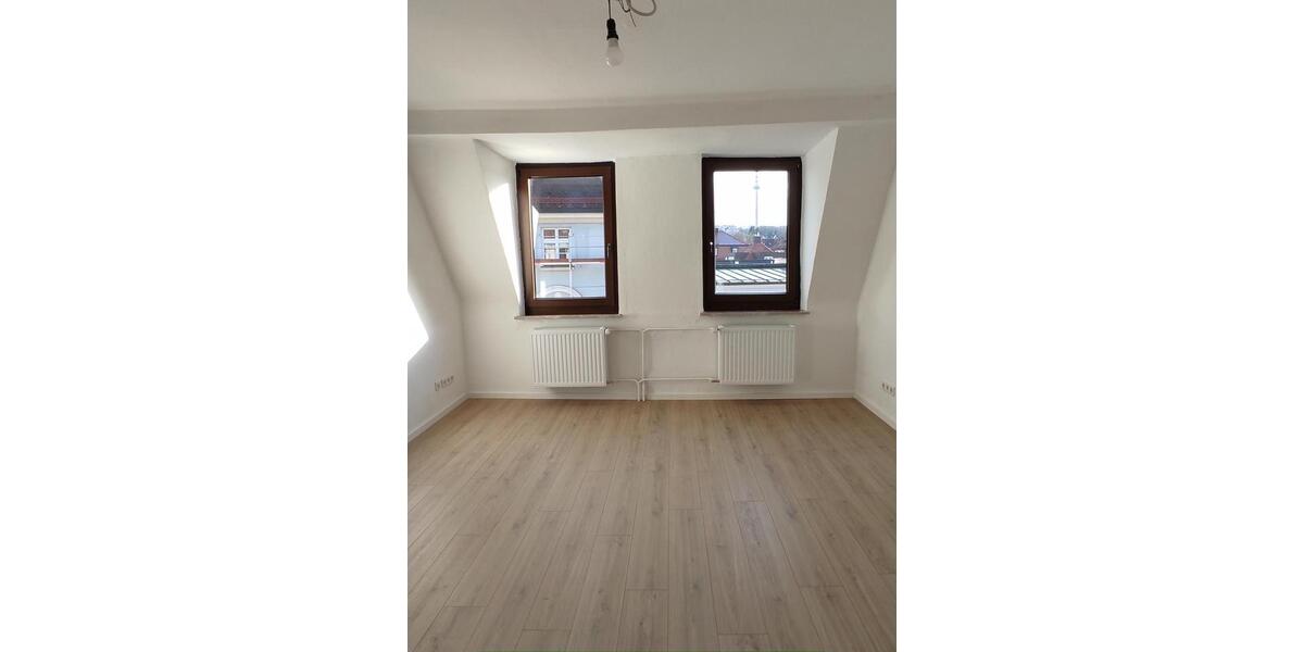 Etagenwohnung Ansbach - 5 Zimmer, 114 m&sup2;, 1.000&euro; | Angebot:26033210
