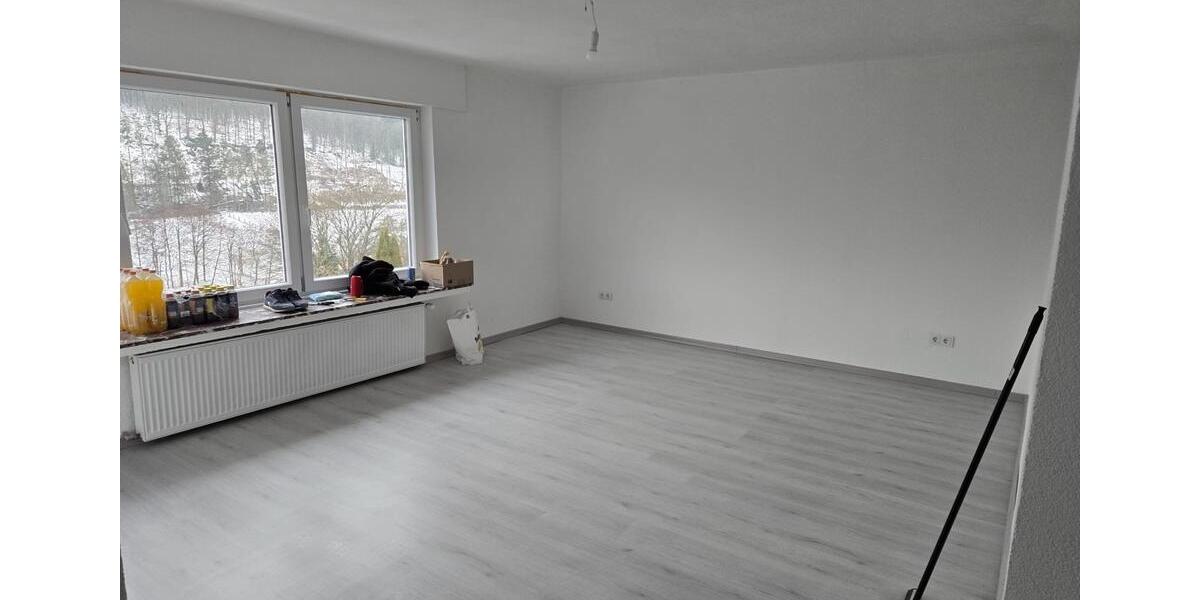 Etagenwohnung Kirchhundem - 3 Zimmer, 120 m&sup2;, 800&euro; | Angebot:25793357