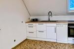 Renovierte 2-Zimmer-Wohnung, Kamin u. Einbauküche, ruhige Lage zimmer