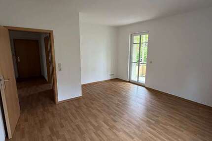 Wohnung Schwarzheide - 3 Zimmer, 68 m&sup2;, 507&euro; | Angebot:26638534