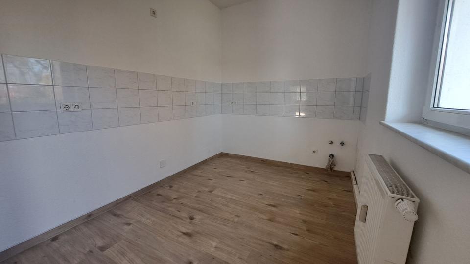 Erdgeschoßwohnung Zeitz - 2 Zimmer, 59 m&sup2;, 385&euro; | Angebot:26232288