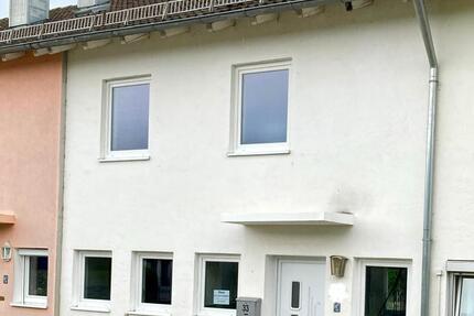 Haus Dingolfing - 3 Zimmer, 100 m&sup2;, 1.250&euro; | Angebot:26623750