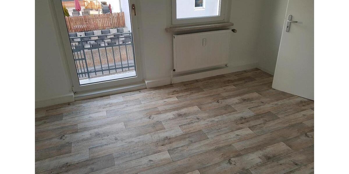 Etagenwohnung Weitramsdorf - 5 Zimmer, 99 m&sup2;, 900&euro; | Angebot:25539691