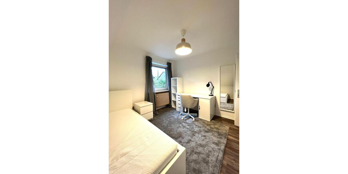 Etagenwohnung München Trudering - 1 Zimmer, 15 m&sup2;, 820&euro; | Angebot:26604819