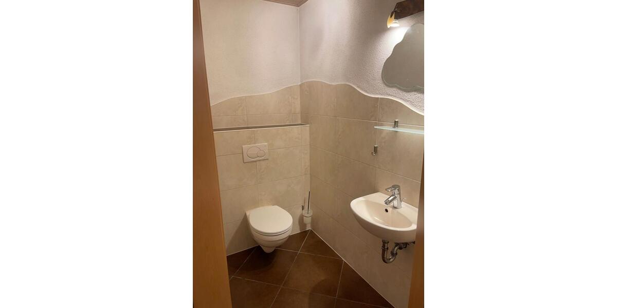 Einfamilienhaus Rammelsbach - 5 Zimmer, 230 m&sup2;, 1.800&euro; | Angebot:26624272