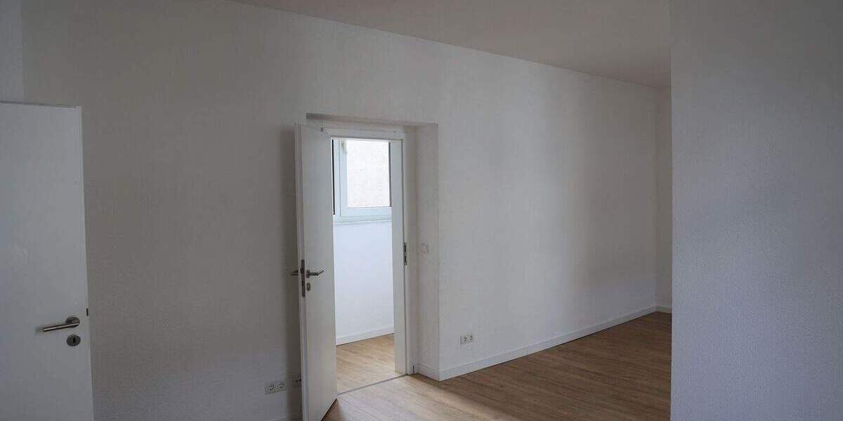 Etagenwohnung Duisburg Hochfeld - 1 Zimmer, 38 m&sup2;, 300&euro; | Angebot:25663836