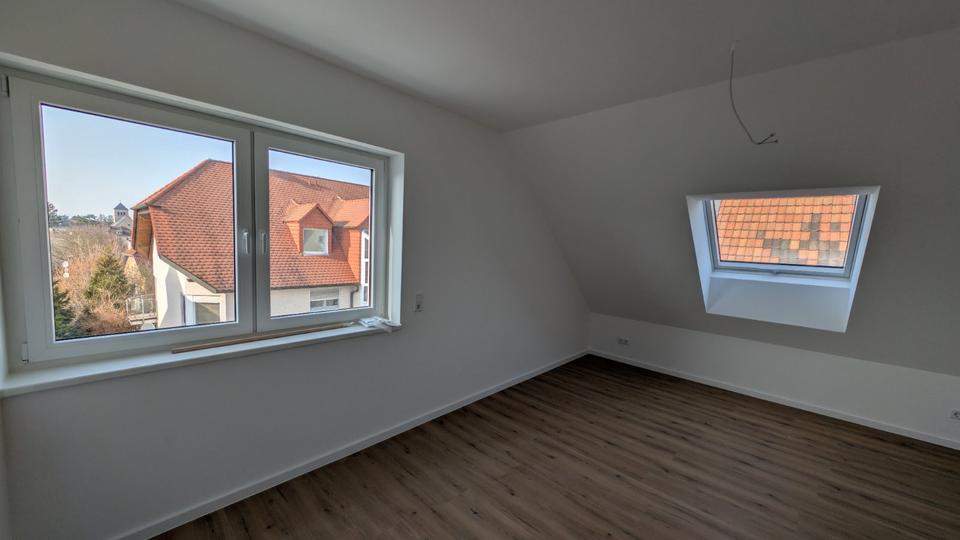 Dachgeschoßwohnung Mainz Laubenheim - 3 Zimmer, 82 m&sup2;, 1.312&euro; | Angebot:25934728