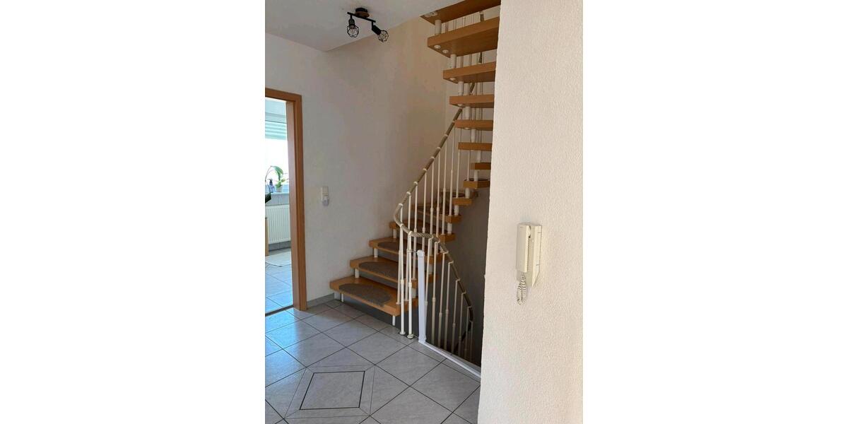 Reihenhaus Bad Neustadt an der Saale - 5 Zimmer, 145 m&sup2;, 1.540&euro; | Angebot:26266105