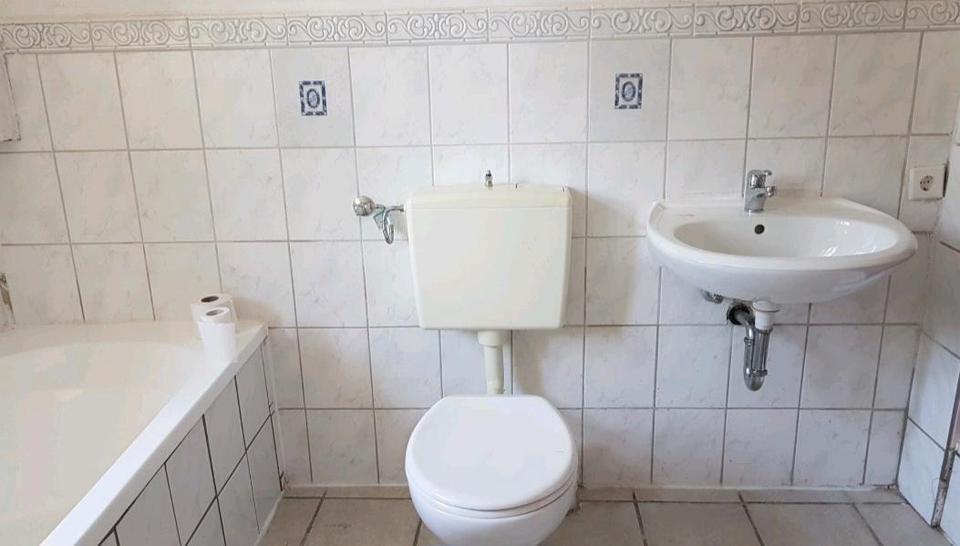 Erdgeschoßwohnung Freiberg - 2 Zimmer, 65 m&sup2;, 320&euro; | Angebot:26552195