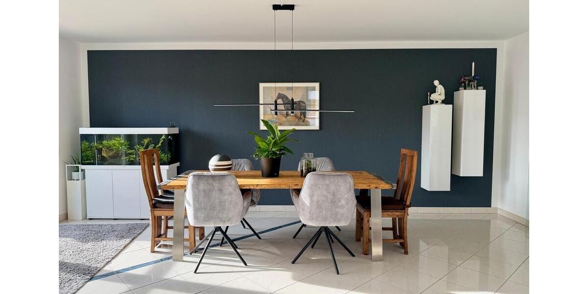 Dachgeschoßwohnung Ingelheim am Rhein - 4 Zimmer, 1.750&euro; | Angebot:23490472