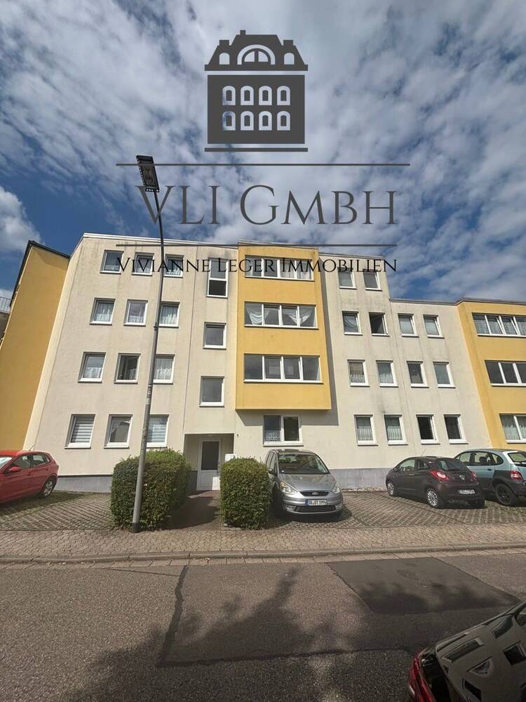 Renovierte 1-Zimmer-Wohnung mit Stellplatz - direkt gegenüber dem Saarbasar in Saarbrücken