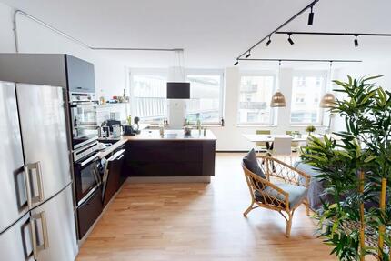 Wohnen auf Zeit Düsseldorf Stadtmitte - 1 Zimmer, 18 m&sup2;, 770&euro; | Angebot:25979914