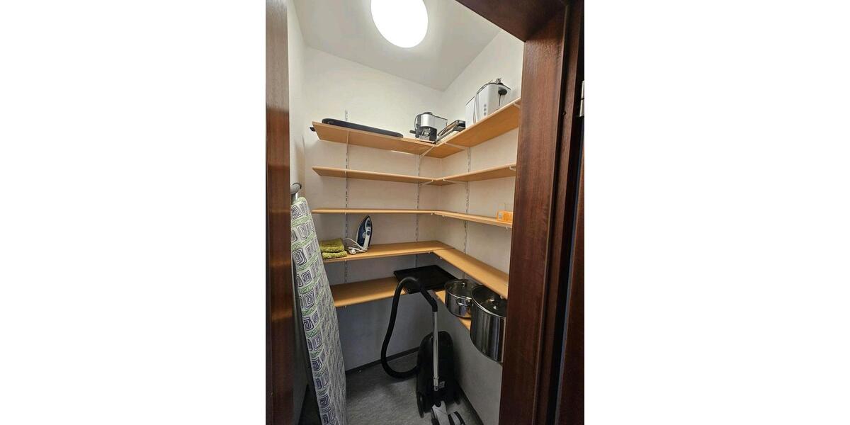 Wohnen auf Zeit Neu-Isenburg Isenburg - 3 Zimmer, 95 m&sup2;, 18&euro; | Angebot:25784658