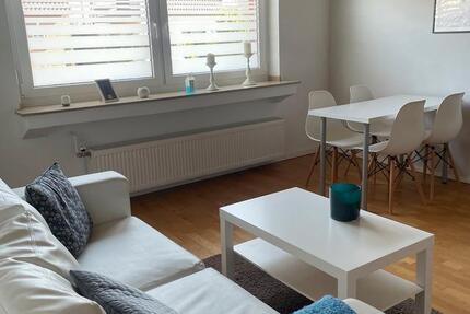Möblierte helle Wohnung in ruhiger Umgebung.