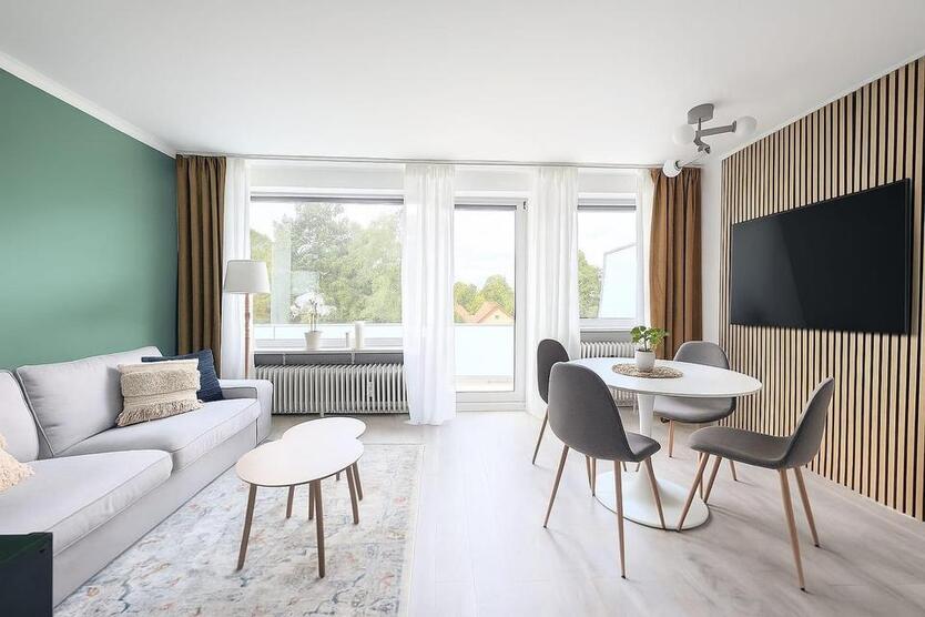 Liebevoll möblierte 1 Zimmer Wohnung mit Balkon - SOFORT VERFÜGBAR