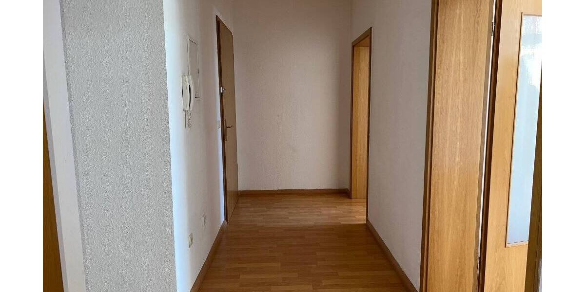 Etagenwohnung Plauen Stadtmitte - 2 Zimmer, 62 m&sup2;, 310&euro; | Angebot:26319822