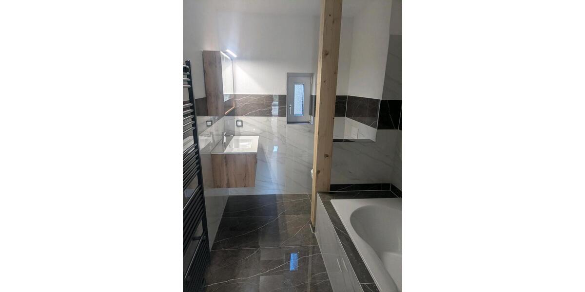 Erdgeschoßwohnung Gotha - 4 Zimmer, 100 m&sup2;, 950&euro; | Angebot:26361225