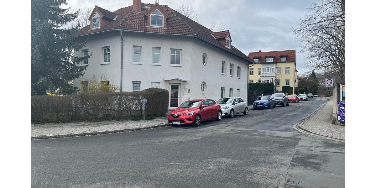 Bühlau: 3-Zimmer-Wohnung mit Balkon und EBK, ab August frei - Etagenwohnung Dresden Bühlau/Weißer Hirsch | Angebot:26195062