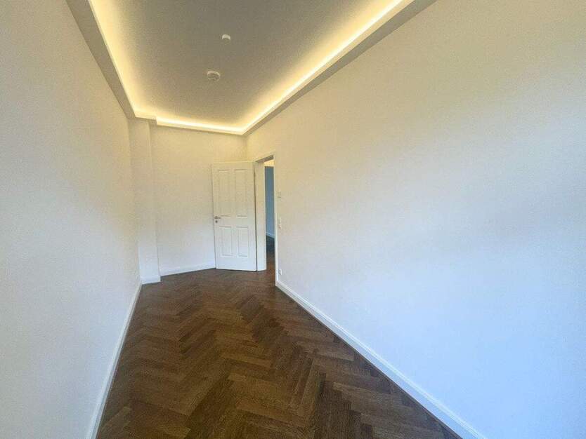 Nanu?! * Erstbezug im Süden * Parkett * Fußbodenheizung * Balkon * schönes Bad * LED-Licht 2 zimmer