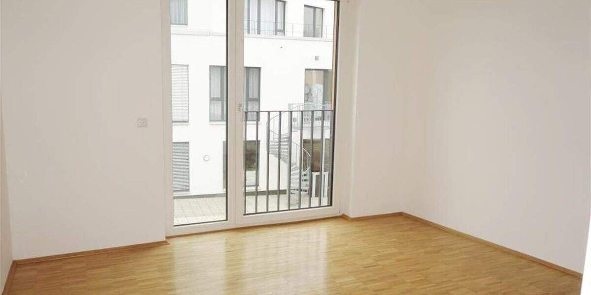 Zimmer Mönchengladbach Stadtmitte - 3 Zimmer, 89 m&sup2;, 1.185&euro; | Angebot:25707475