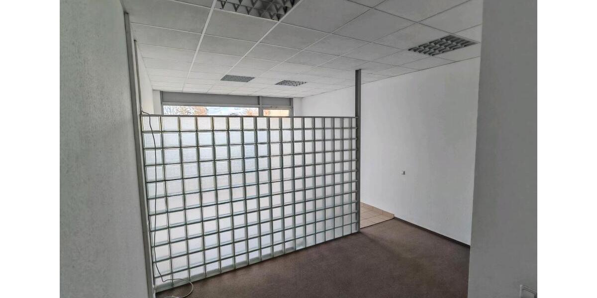 Gewerbeobjekt Merseburg - 720&euro; | Angebot:25474147