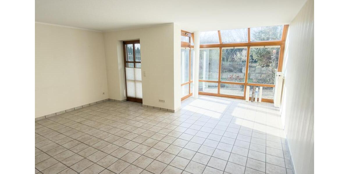 Doppelhaushälfte Großheirath - 4.5 Zimmer, 140 m&sup2;, 1.050&euro; | Angebot:24784370