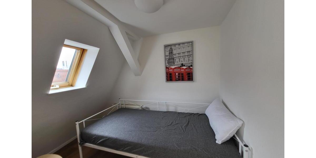 Wohnen auf Zeit Stuttgart Stuttgart-Mitte - 2 Zimmer, 40 m&sup2;, 1.350&euro; | Angebot:26221105