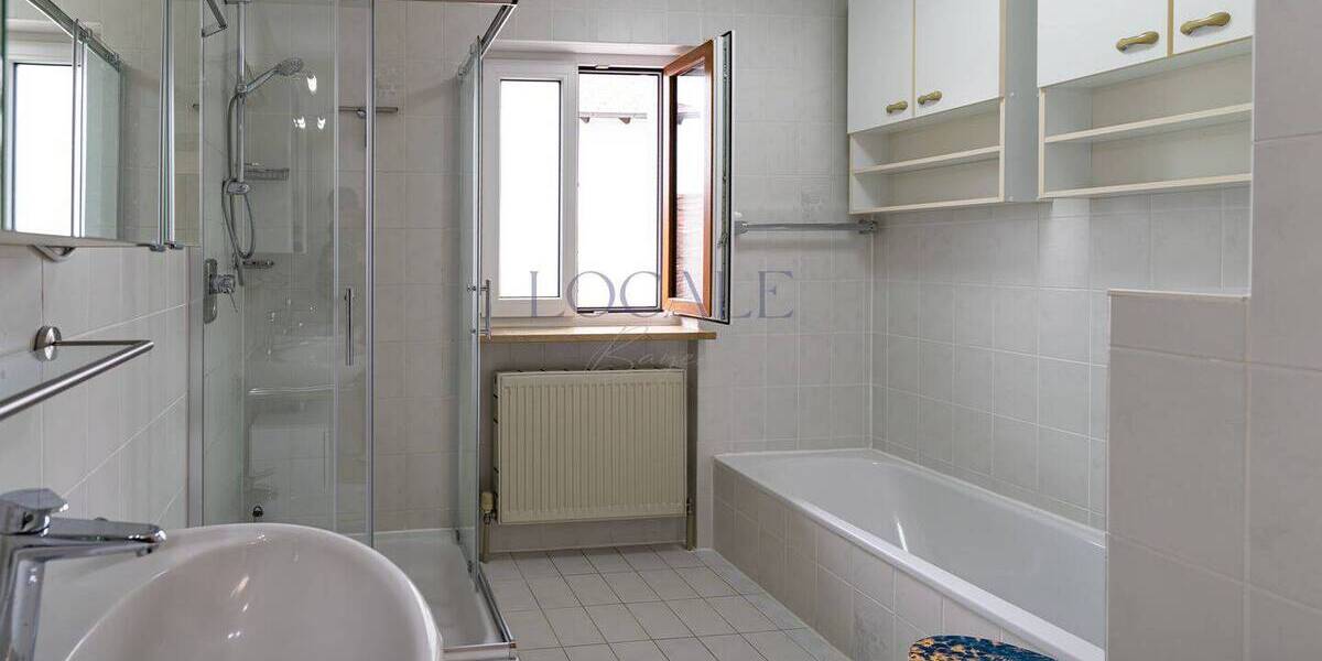 Etagenwohnung Markt Schwaben - 4 Zimmer, 108 m&sup2;, 1.950&euro; | Angebot:25701177