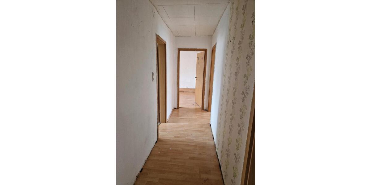 Dachgeschoßwohnung Helmstedt - 3 Zimmer, 70 m&sup2;, 430&euro; | Angebot:24383344