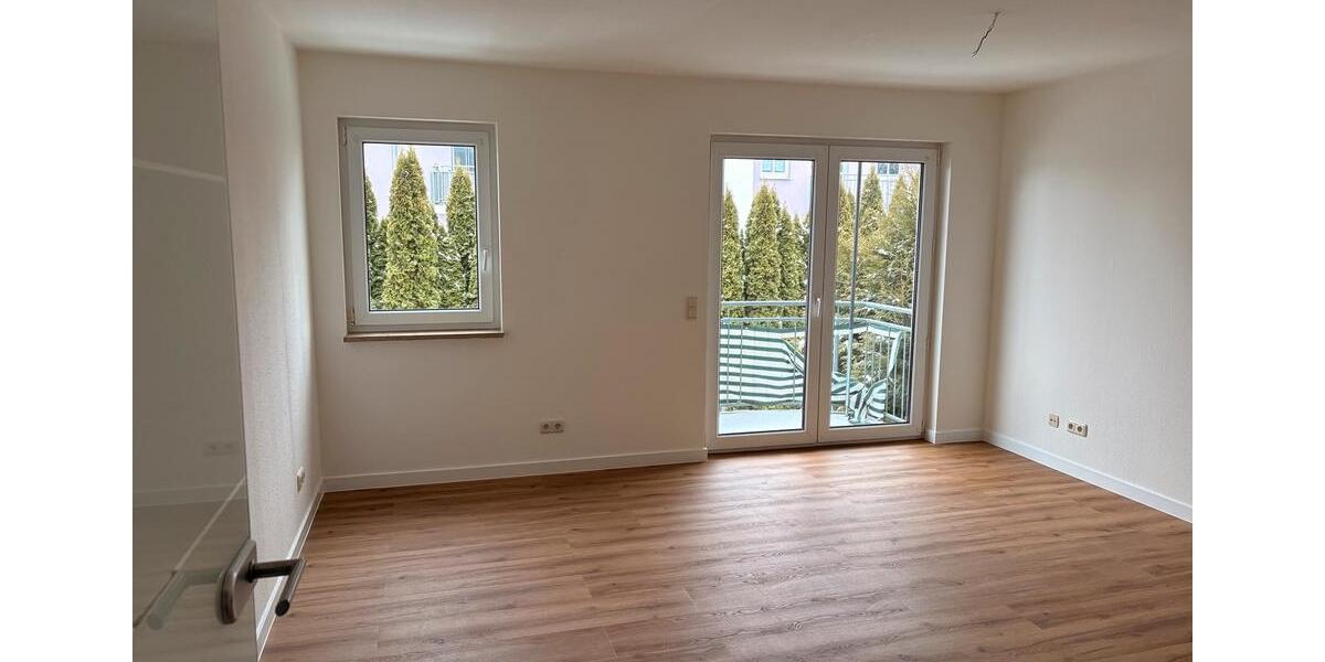 Etagenwohnung Frankenberg (Sachsen) - 2 Zimmer, 52 m&sup2;, 320&euro; | Angebot:25830284